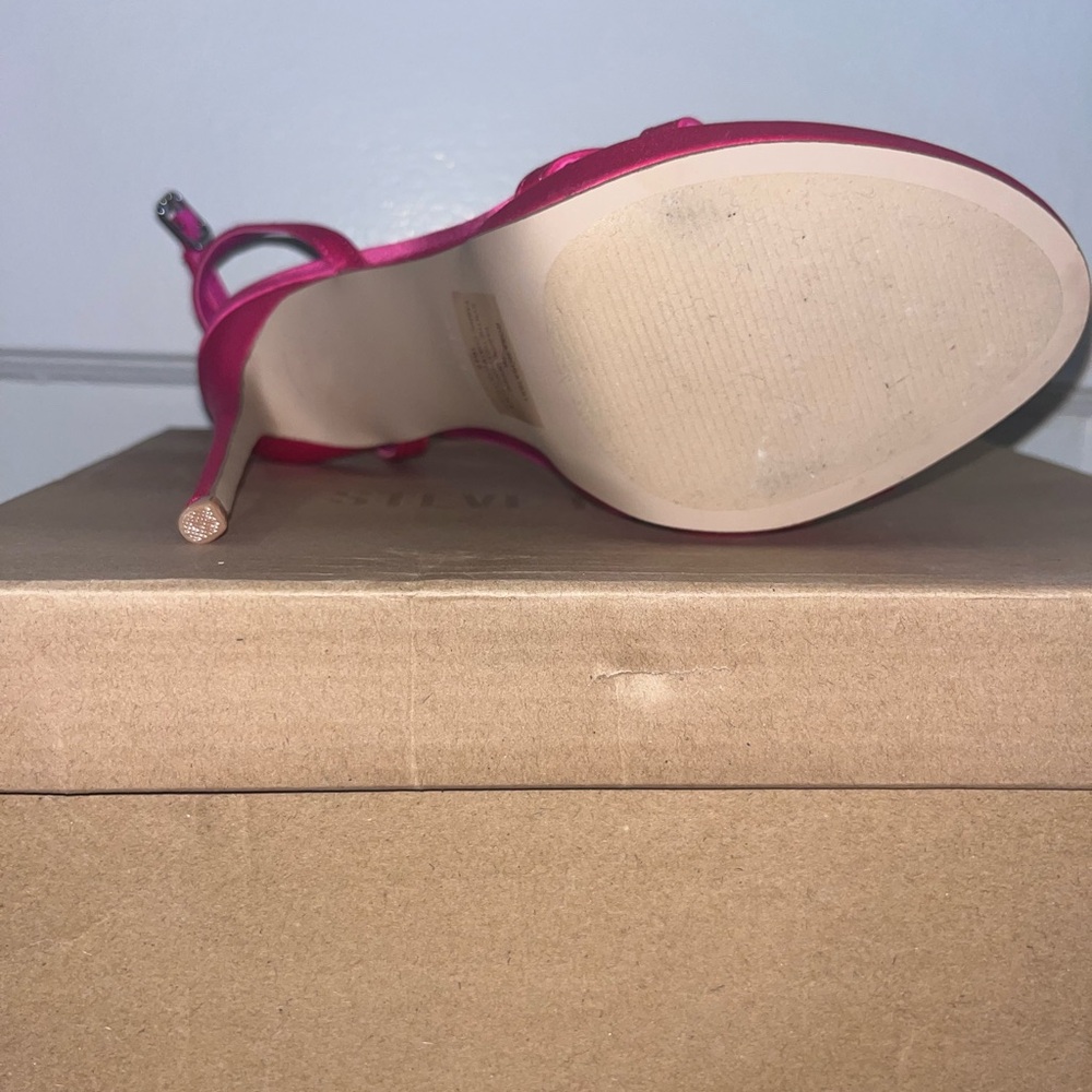 Steve Madden Vibrant Pink Strappy Heels - Picture 4 of 4